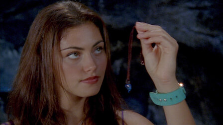 Watch The Jewel Thief. Episode 21 of Season 3.