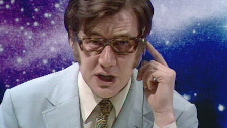 Ver O organista nu. Episódio 9 da Temporada 3.